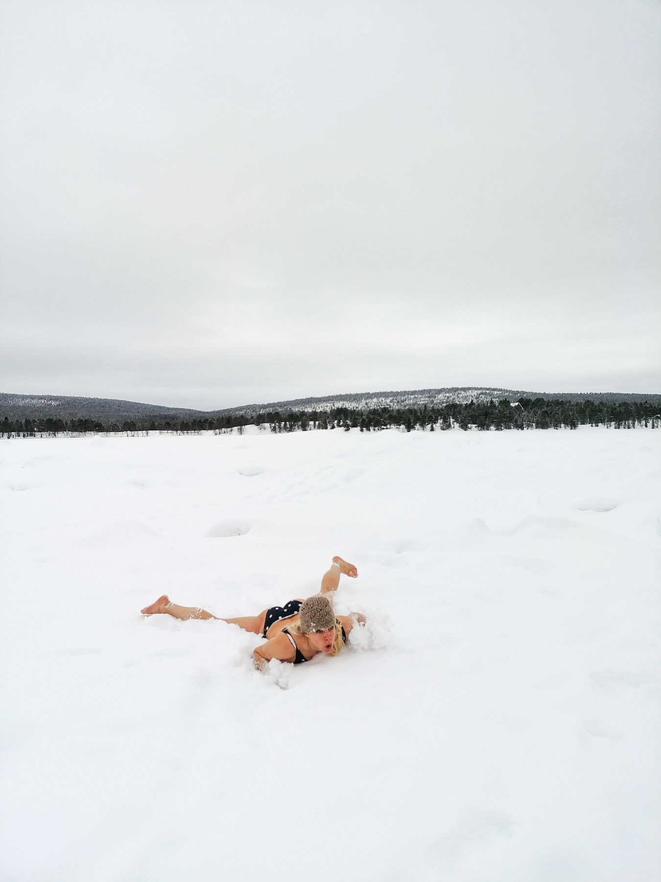 swim-in-snow-sauna-bastubad