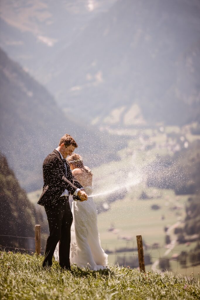 elopement-photographer-Lauterbrunnen