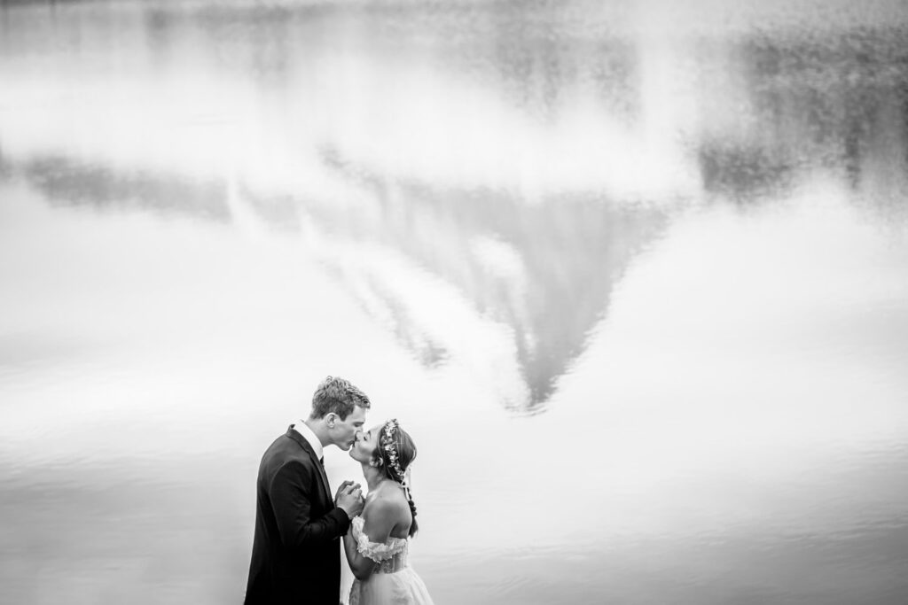 mountain-lake-elopement