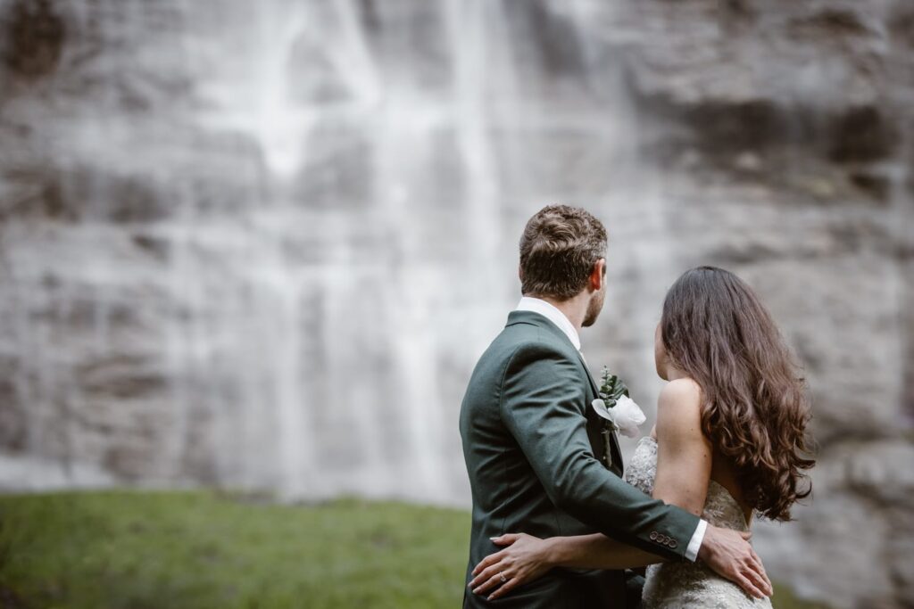 waterfall-elopement-Lauterbrunnen