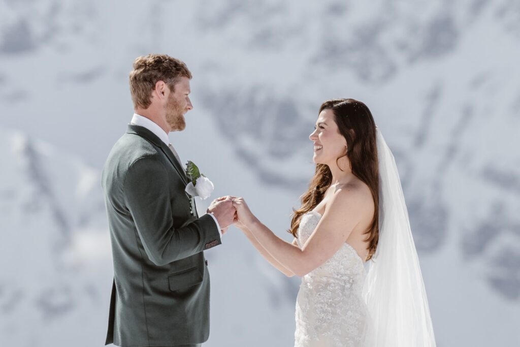 winter-elopement-Davos